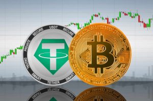 Монеты Tetherи Биткоин с графиком на заднем фоне На изображении Биткоин и Tether